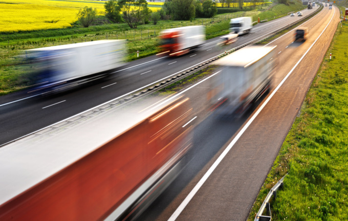 Stop autotrasportatori da lunedì 14 marzo. Trasportounito: “Inevitabile per colpa del caro carburante”