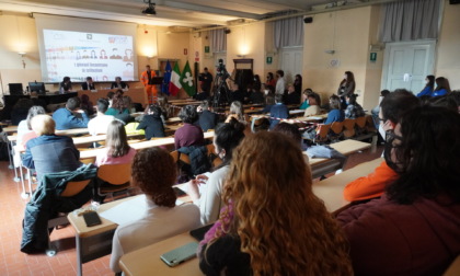I giovani incontrano le istituzioni: un'istruzione più accessibile ed inclusiva
