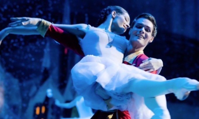 L’étoile italiana Jacopo Tissi lascia il Bolshoi di Mosca: “Nessuna guerra è giusta”