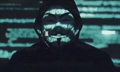 Anonymous ha hackerato la Banca centrale russa: cosa significa e cosa può fare ora?