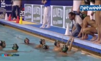 Allenatore di pallanuoto bestemmia durante la diretta Rai (e il conduttore si scusa)