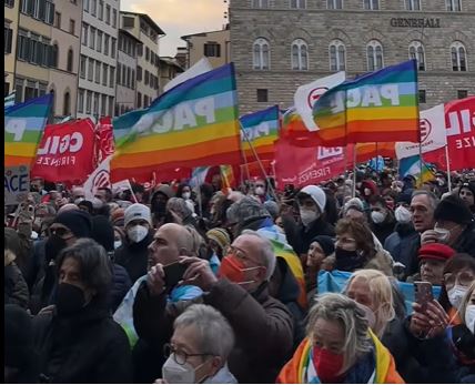 Le città europee stanno con l’Ucraina, maxi raduno a Firenze per la pace