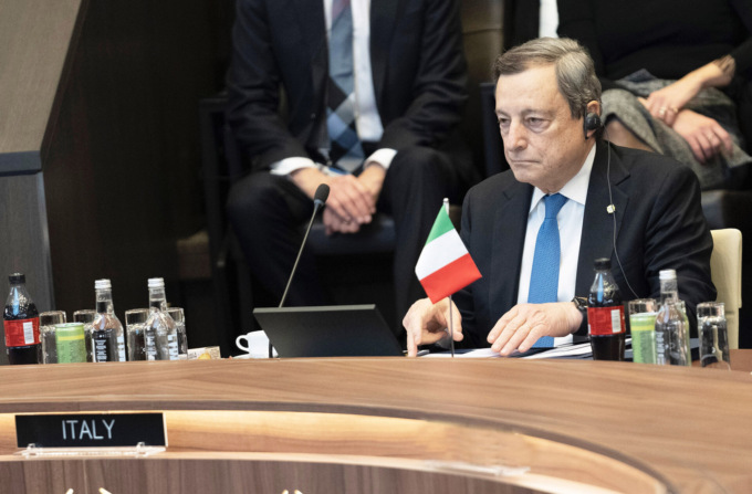 “Indecenti sono i massacri, non le sanzioni”, Draghi risponde per le rime ai russi