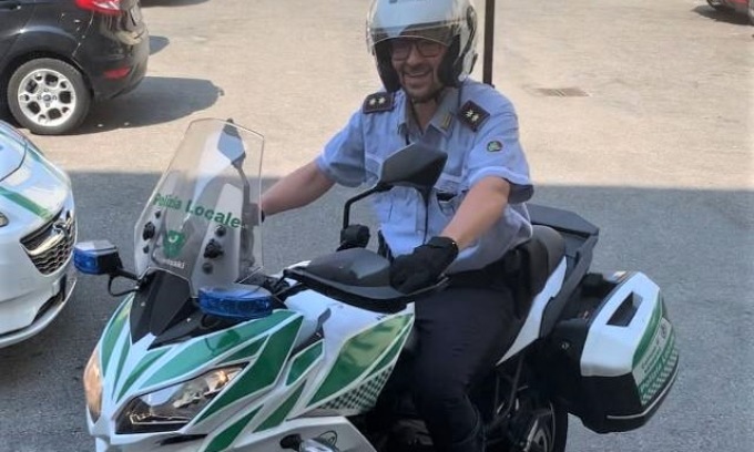 “Milanisti ebrei”: bufera sul vicecomandante della Polizia locale che parla come un ultrà
