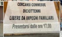 Cerca commesse 18enni libere da impegni familiari: "Chi ha famiglia non è affidabile"