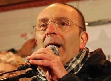 Fa gli auguri per la Liberazione con la Z russa: Vito Petrocelli espulso dal M5S