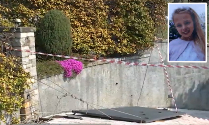 Il cancello di casa si sgancia e schiaccia bimba di 9 anni che gioca in cortile