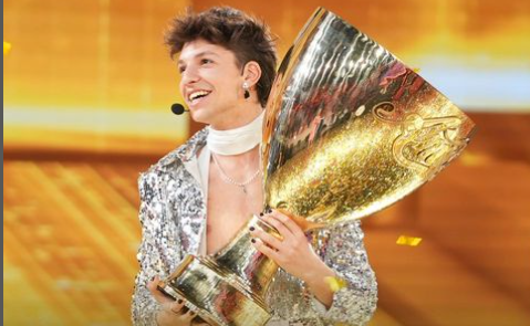 Amici 2022: vince Luigi Strangis. In finale battuto il ballerino Michele
