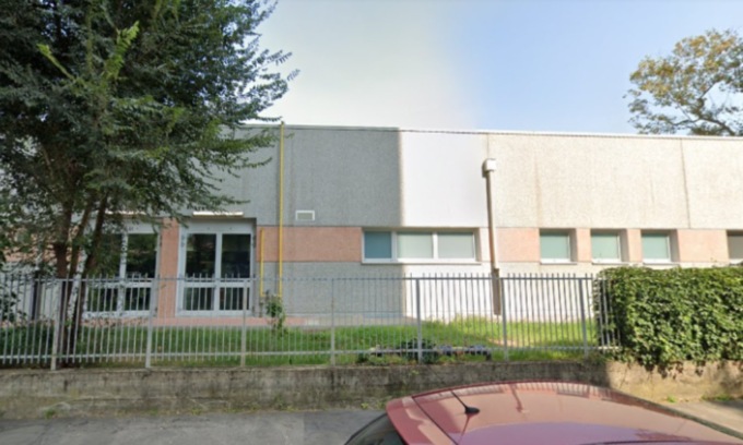 Powerbank esplode in classe, sette alunni minorenni e un’insegnante intossicati