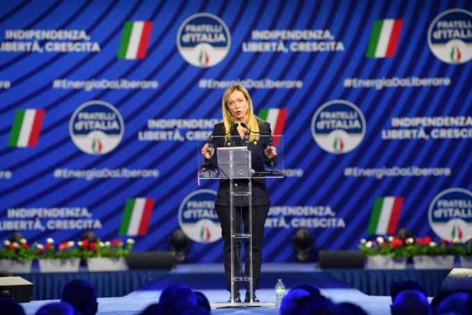 “Non sempre difendono il lavoro”: Meloni attacca i sindacati il Primo Maggio. E con Salvini è gelo