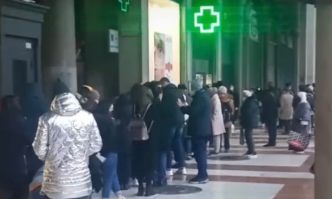 Sapete quanti tamponi si facevano quattro mesi fa? E quanti ora? Indovinate