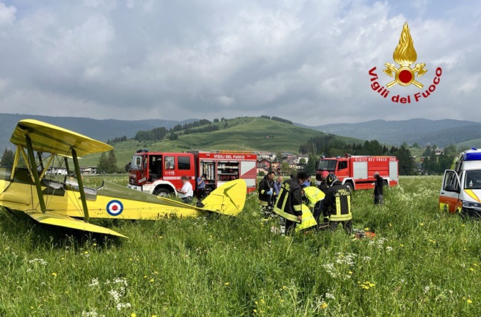Ha un infarto in volo: pilota fa atterrare l’aereo e poi muore