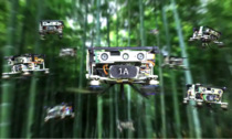 Primo sciame di droni in volo autonomo in una foresta: come uno stormo