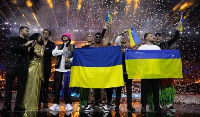 Eurovision: vince l’Ucraina con la Kalush Orchestra. “Nel 2023 a Mariupol”