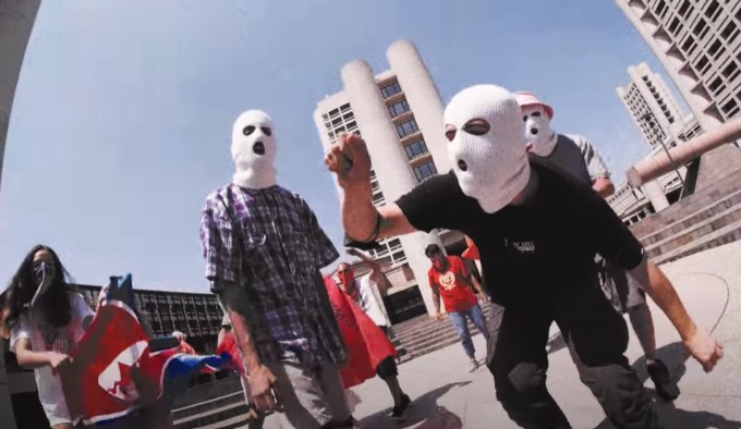 Identificati dalla Digos i membri della band mascherata che inneggiava alle Br al I Maggio