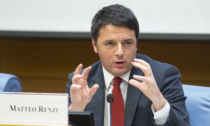 Renzi lancia un referendum per l'abolizione del reddito di cittadinanza: via alla raccolta firme
