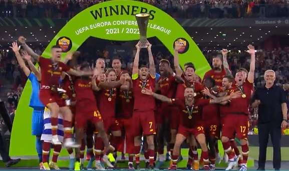 Conference league alla Roma: erano 12 anni che una squadra italiana non vinceva in Europa, chi sono state le ultime