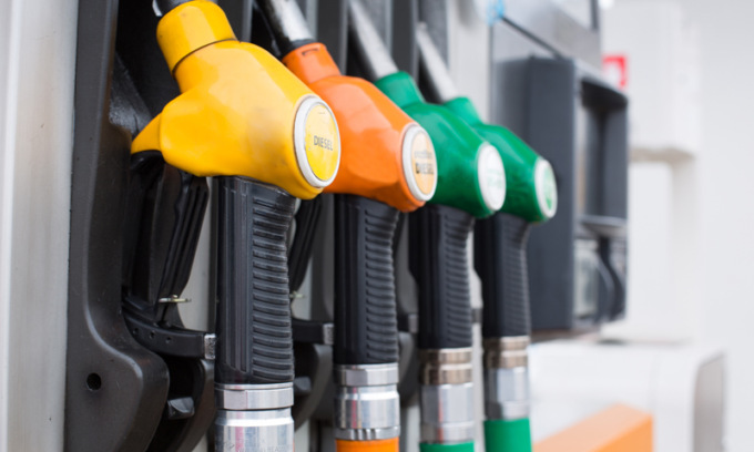 Carburanti più “leggeri”, proroga allo sconto di 30 centesimi fino al 2 agosto