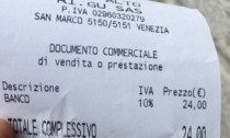 Il bar di Venezia che mette due caffè a 24 euro: "Delle recensioni ce ne freghiamo"