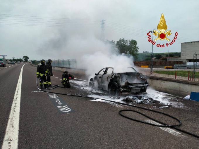 jaguar incendio a4