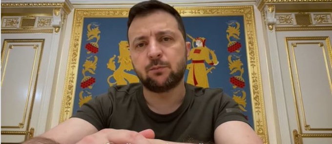 L'appello di Zelensky: "Dateci altre armi o perdiamo"