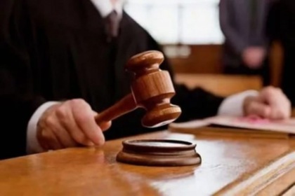 Arrestato per spaccio dopo aver perso il lavoro: “Mia moglie è malata e mio figlio deve studiare”. Il giudice lo assolve