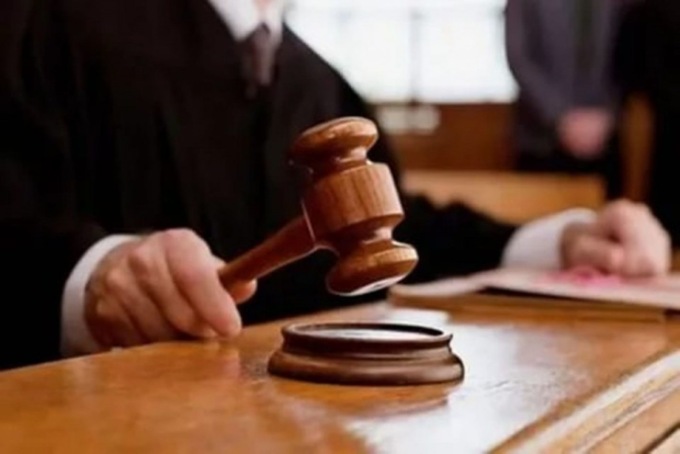 Arrestato per spaccio dopo aver perso il lavoro: “Mia moglie è malata e mio figlio deve studiare”. Il giudice lo assolve
