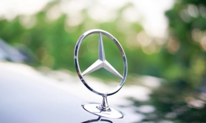 Mercedes richiama un milione di auto per problemi ai freni: i modelli "a rischio"