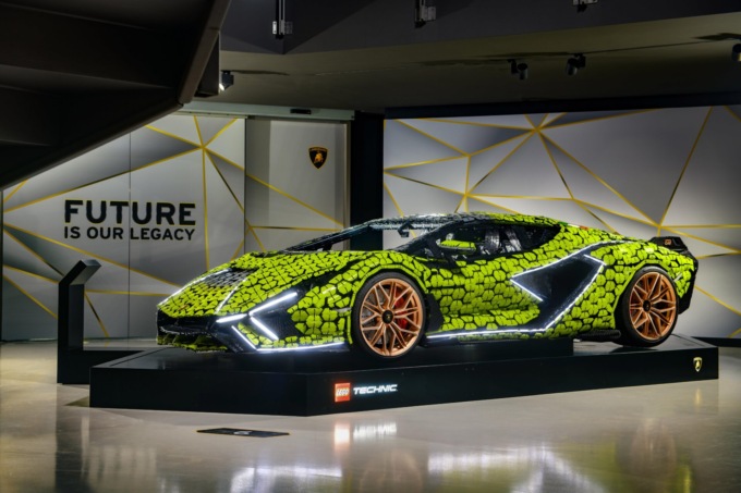 Lamborghini Sián, l’omaggio di Lego Technic in scala 1:1