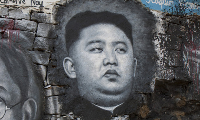 L’ultima di Kim Jong Un: “Il Covid-19 è arrivato da noi con dei palloncini dalla Corea del Sud”