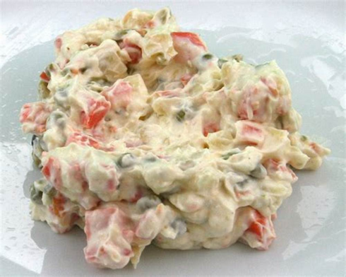 Che pericolo l’insalata russa alla listeria: prodotto ritirato dagli scaffali