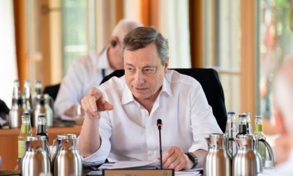 Tutto come prima: niente appoggio esterno per i 5 Stelle. Draghi-Conte: pace vera o "armata"?