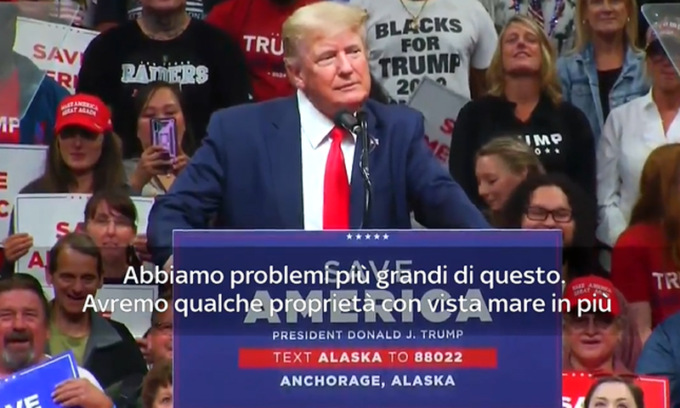 “Se gli oceani si alzano avremo più case vista mare”: non fa finta, Trump è proprio così
