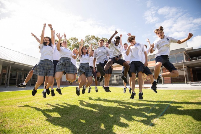 I ponti dell’anno scolastico 2023/24: tutte le vacanze dei prossimi mesi