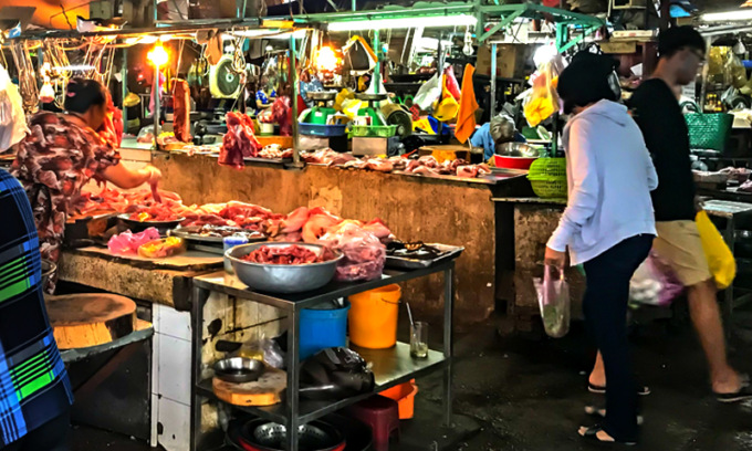Nuovo virus in Cina: è il Langya virus, forse passato dagli animali all’uomo di nuovo nei wet market