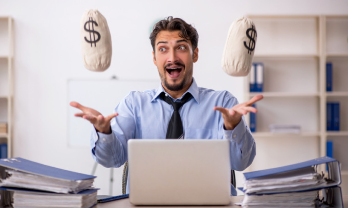 Tredicesima, straordinari e premi:  meno tasse nella busta paga dei lavoratori dipendenti. Cosa succede e quando