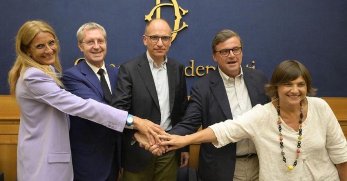 Calenda molla il Pd: la coalizione di Centrosinistra va già in pezzi