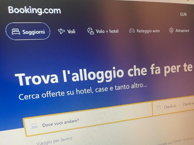 Le foto sull’annuncio non erano come nella realtà: turista fa causa all’hotel e viene rimborsato