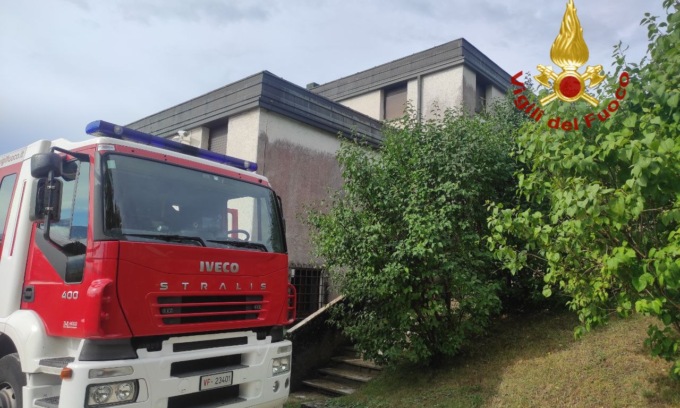 Fulmine sulla casa: muoiono anziano e il cane, grave la moglie