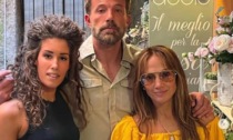 Turisti d'eccezione sul lago di Como: Jennifer Lopez e Ben Affleck tra scooter, gelato e shopping