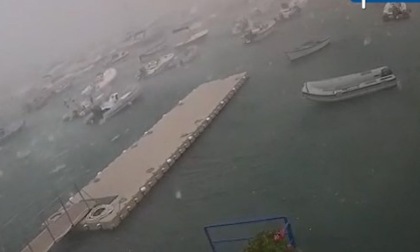 L'impressionante video della furia del maltempo che travolge il porto di Sestri Levante