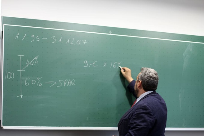 Come si fa la messa a disposizione per insegnare a scuola