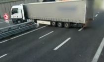 Il video del Tir che fa inversione a U in Autostrada: multa da 8.000 euro al conducente