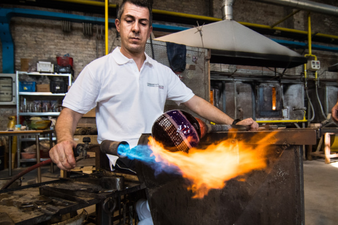 La crisi del gas fa chiudere anche le storiche vetrerie di Murano