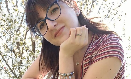 Elena, uccisa a 23 anni da un virus letale ai polmoni in pochi giorni: prima la febbre, poi il coma