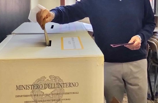Elezioni politiche 2022: affluenza alle 23 al 64%