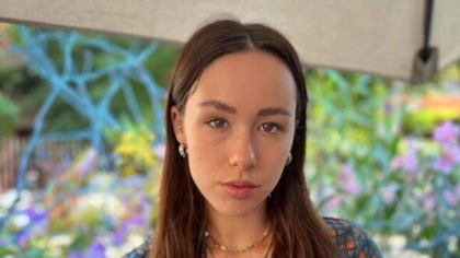 Aurora Ramazzotti mostra “il dietro le quinte” del test di gravidanza con mamma Michelle