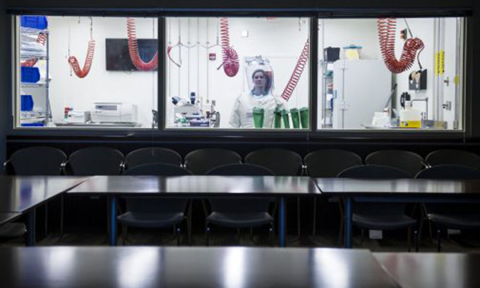 Cosa si sa della variante Covid creata in laboratorio mortale all’80%