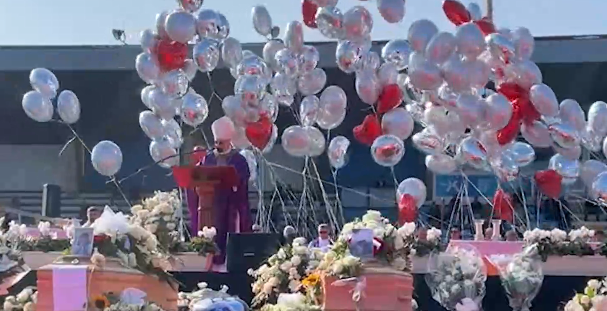 A Riccione i funerali della vittime della strage in A4: “Sono già tutti insieme in paradiso”