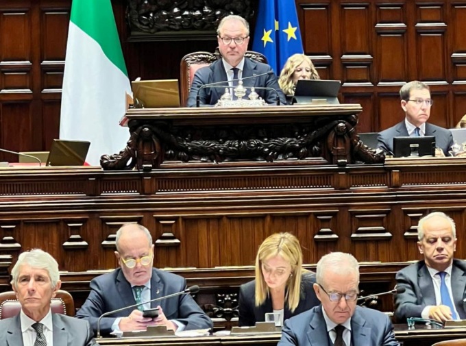Forza Italia ora frena Lega e FdI: “Il tetto al contante non è una priorità”